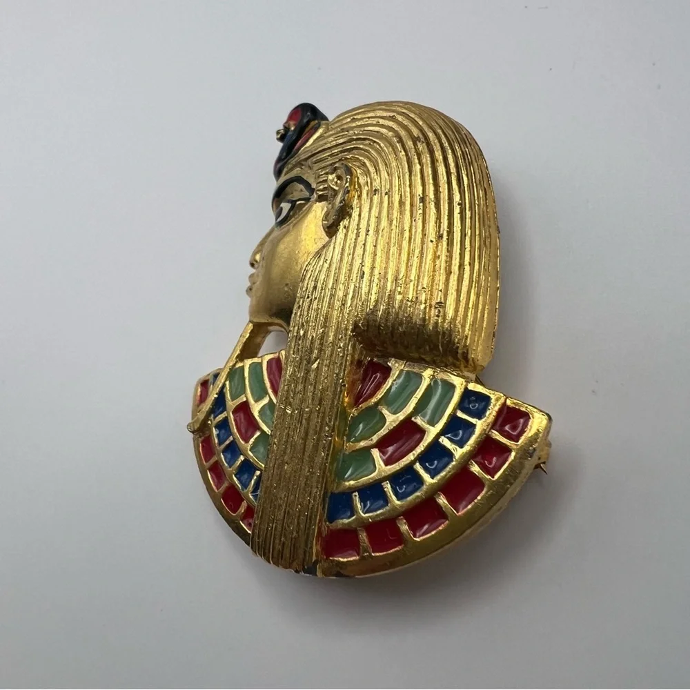 Rare Sphinx Egyptian Revival Vintage Gold Tone Pharaoh Brooch w/ Colorful Accent - Picture 3 of 8